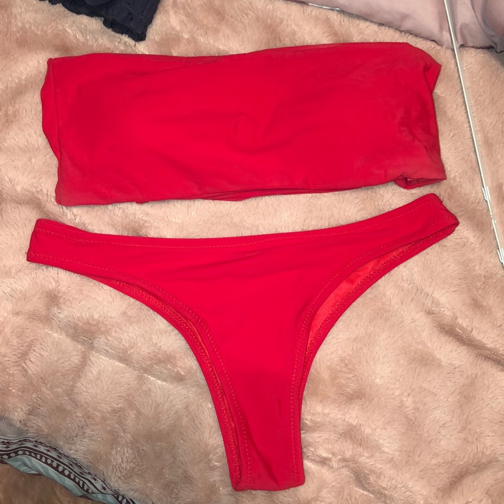 NWOT-Red Bikini Set